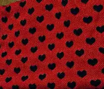 Red Corazones Negros