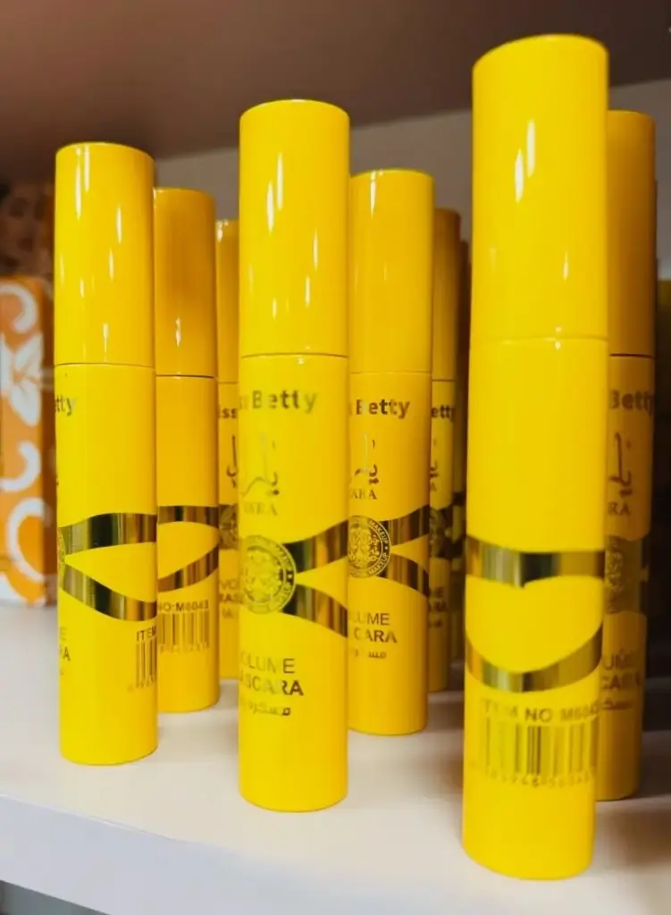 Delineador Yara Amarillo