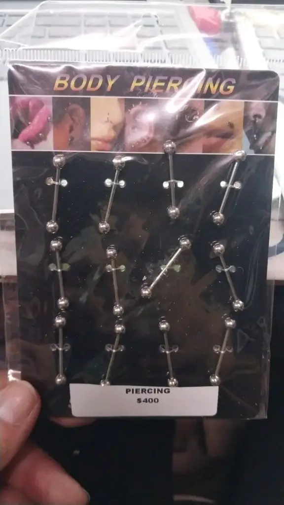 Piercing P
