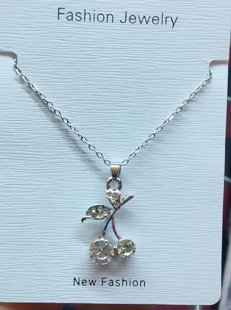 Cadena Con Dije Cereza Strass