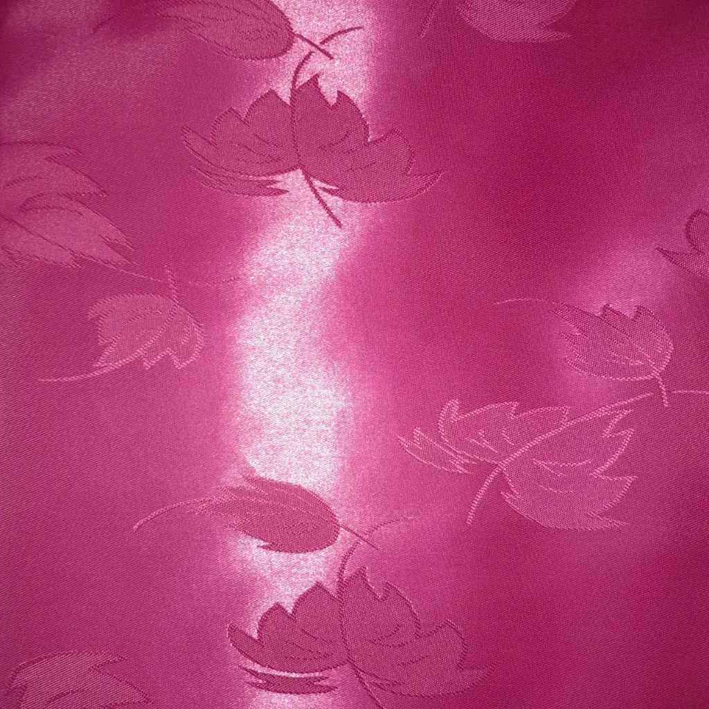 Brocato De 1.50 Mts Ancho Fucsia 