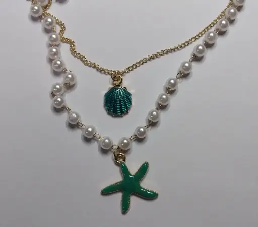 Collar Doble Con Dijes